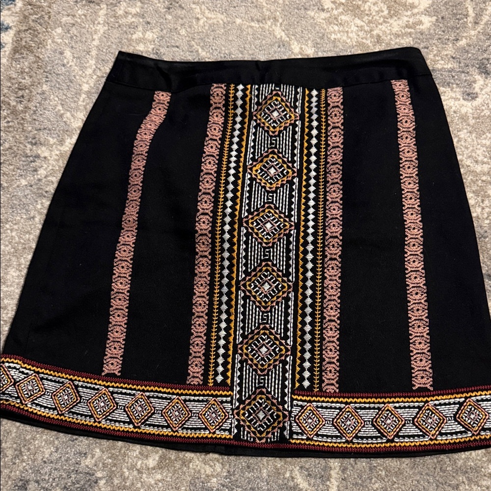Braeve by EVEREVE Embroidered Black Skirt